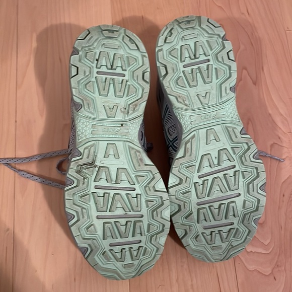 ASICS Running Shoes - Picture 8 of 10